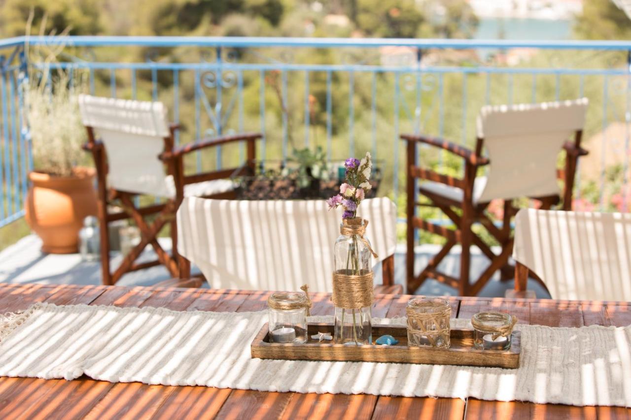 Agiazi Poros Summer House Galatas  Exterior photo