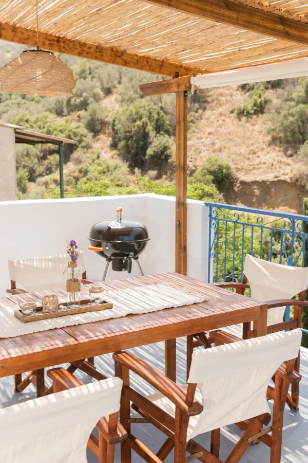 Agiazi Poros Summer House Galatas  Exterior photo